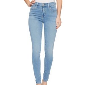 Levi’s 720 Highrise Super Skinny Jeans